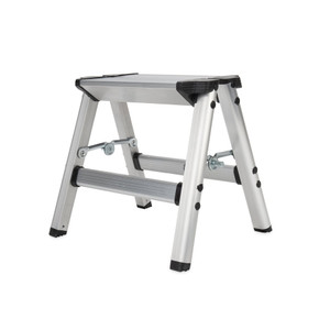Camco - Metal Step Stool  Folding - 43672