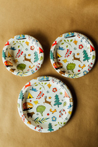 Camp Casual - P Plates 24pk -8.5' Into The Woods - CC-007W8