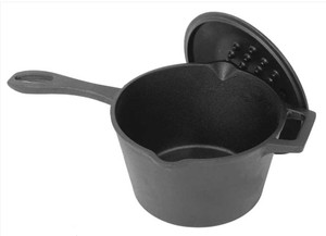 Bayou Classic - 2.5qt Saucepan With Selfbasting Lid - 7448