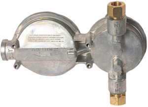 Camco - Camco Two Stage Regulatorvertical Bulk - 59312