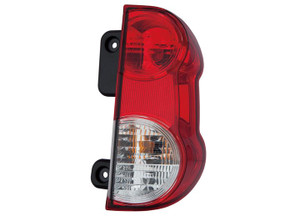 Maxzone - Capa Ns Nv200 1318 Taillamp Assy Rh - 315-1981R-AC