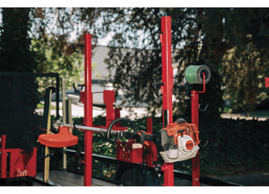 Trimmer Trap - Trimmer Rack For Open Trailers Holds 4 Red - TTOT4