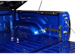 UnderCover - 19c Silverado/sierra 1500 Passenger Side Black Smooth Undercover Swing Case - SC104P