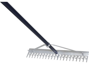 Extreme Max - 24in Commercialgrade Screening Rake For Beach And Lawn Care With 66in Handle - 3005.4233