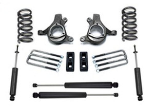 Maxtrac Suspension - 9906 Silv/sierra 1500/0106 Silv/sierra 2500/3500 Hd V8 2wd 5/3in Lift Kit W/max Trac Shocks - K880953-8