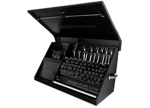 Montezuma - 41in X 18in Triangle Toolbox Steel Black - DX411B