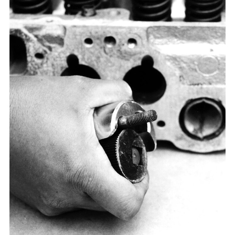 Powerbuilt Broken Stud & Bolt Remover: 1/4" To 3/4" - 648639