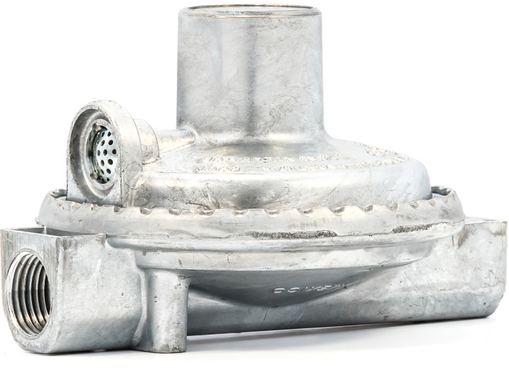 Camco - Single Stage Propane Low Press Regulator Clamshell - 59013