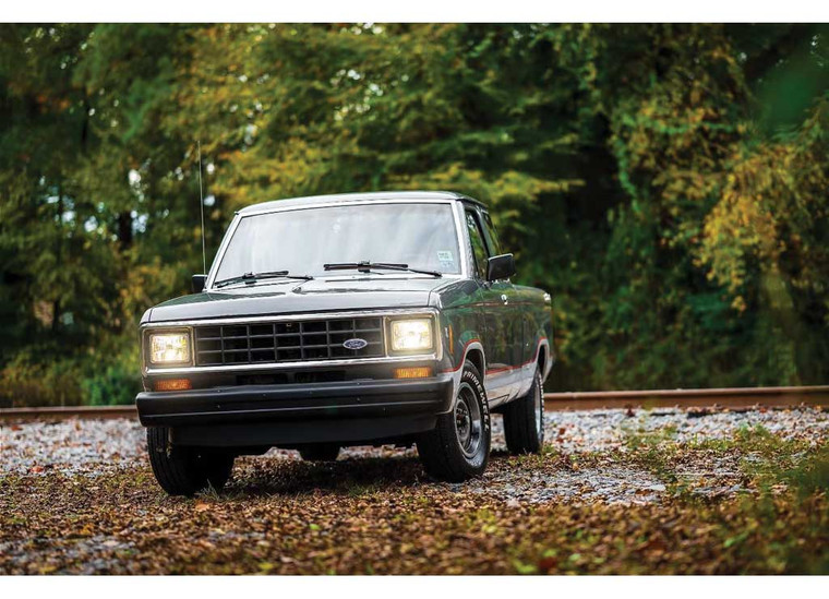 Holley - Retrobright Led Headlight 5x7 Rectangle Classic White Lens - LFRB130