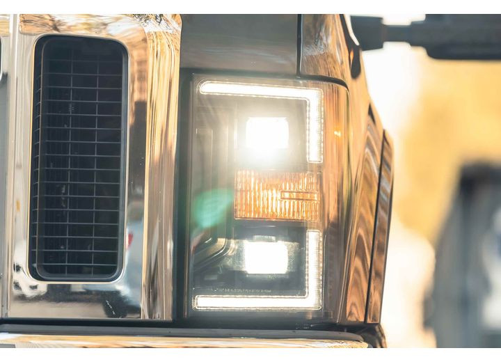 Morimoto Lighting - 0810 F250/f350 Xb Hybrid Led Heads(pair/asm) - LF555