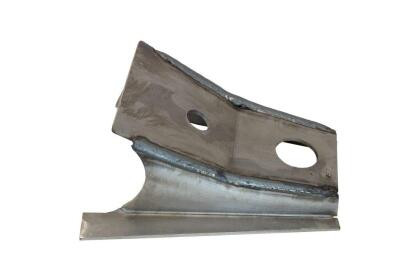 Rustbuster Frameworks - 8795 Wrangler Front Center Body Mount - RB2017