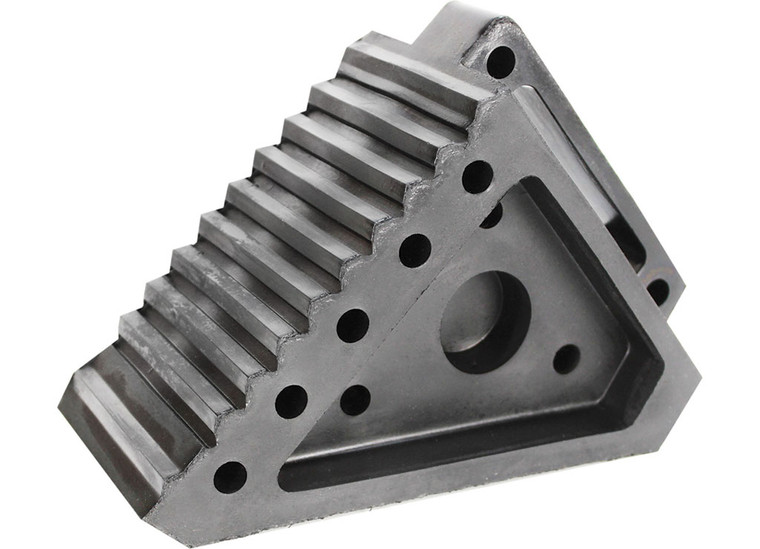 Extreme Max - Solid Rubber Wheel Chock8in X4in X6in - 5001.5772