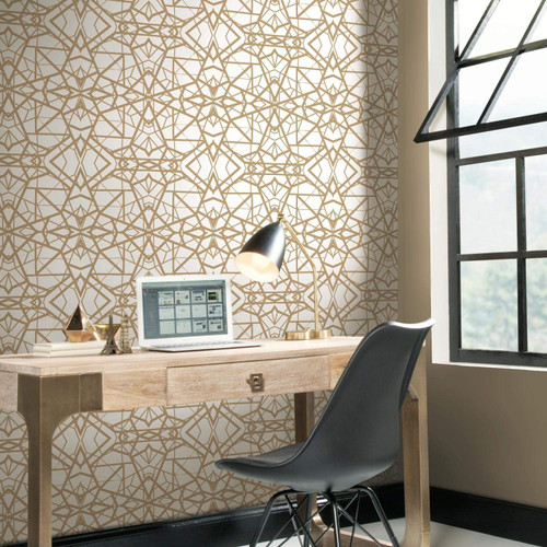 RoomMates RMK10687WP Shatter Geometric Peel & Stick Wallpaper White/Gold