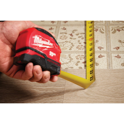 25' AUTO-LOCK TAPE MEASURE  MILWAUKEE