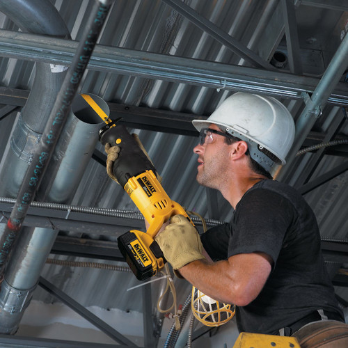 20V RECIPROCATING SAW DCS380P1  DEWALT