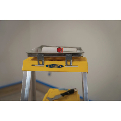 T-1 5FT ALUM STEPLADDER 250LB 365