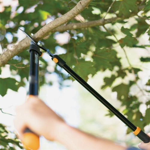 Fiskars 28 In. Bypass Lopper