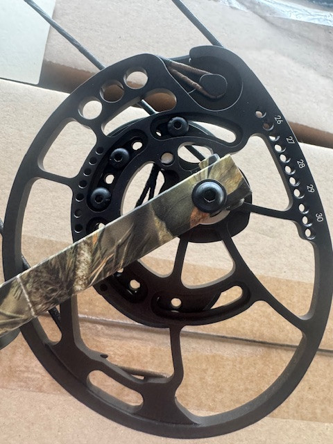 Used Bowtech Carbon Zion 70lb RH