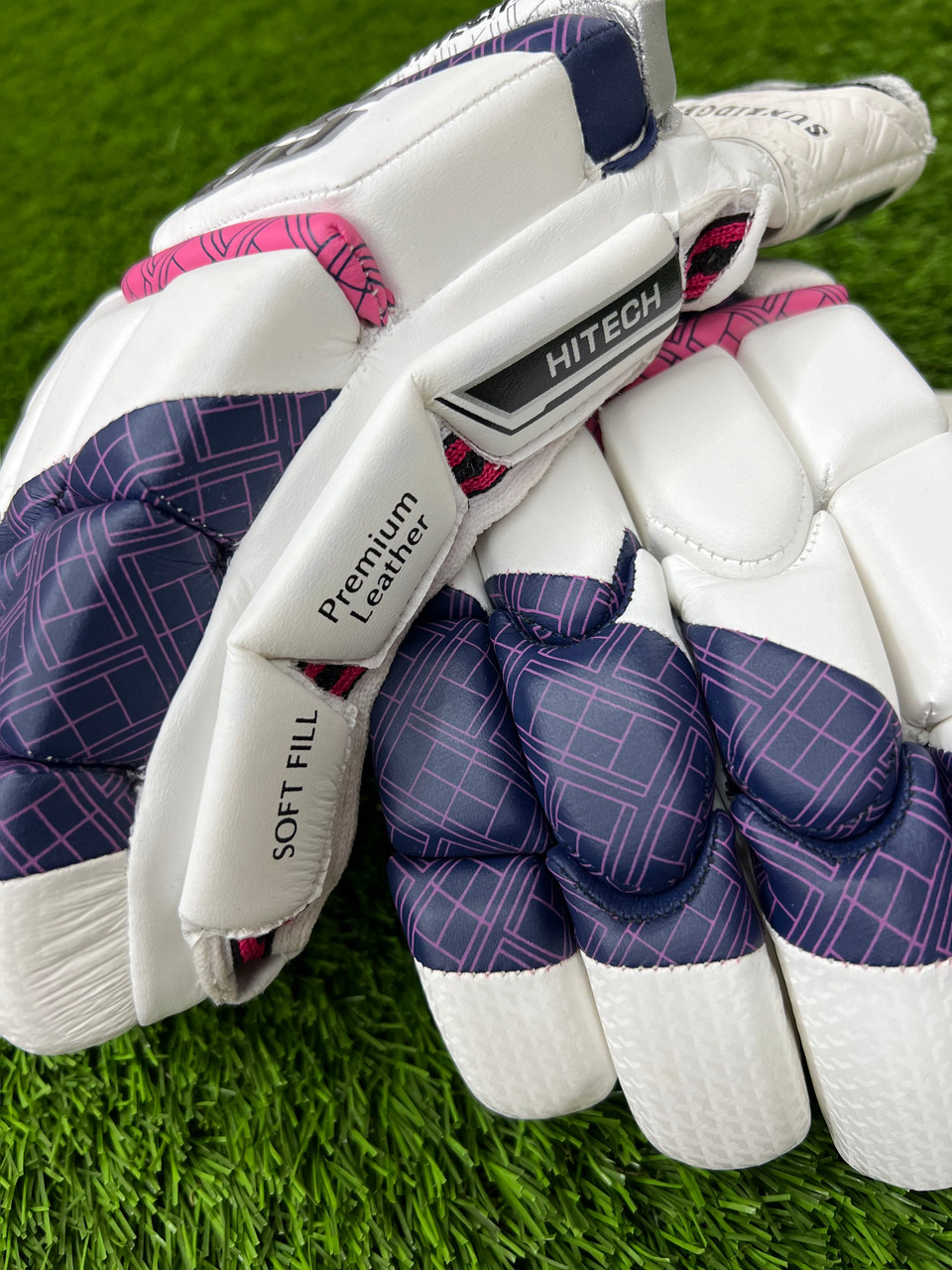 SS Hitech Cricket Batting Gloves - AA SPORTS
