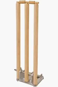 Cricket Wooden Spring Return Stumps