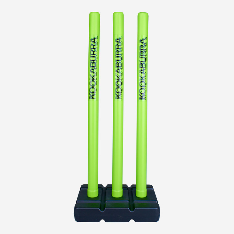 Kookaburra Blast Plastic Stumps and Base