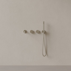 Modern square Wall-mounted Bathtub Filler