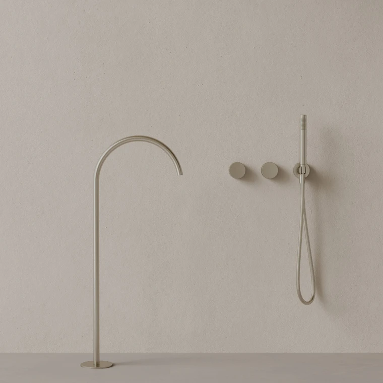 Modern High Arc Floor-mounted Bathtub Filler