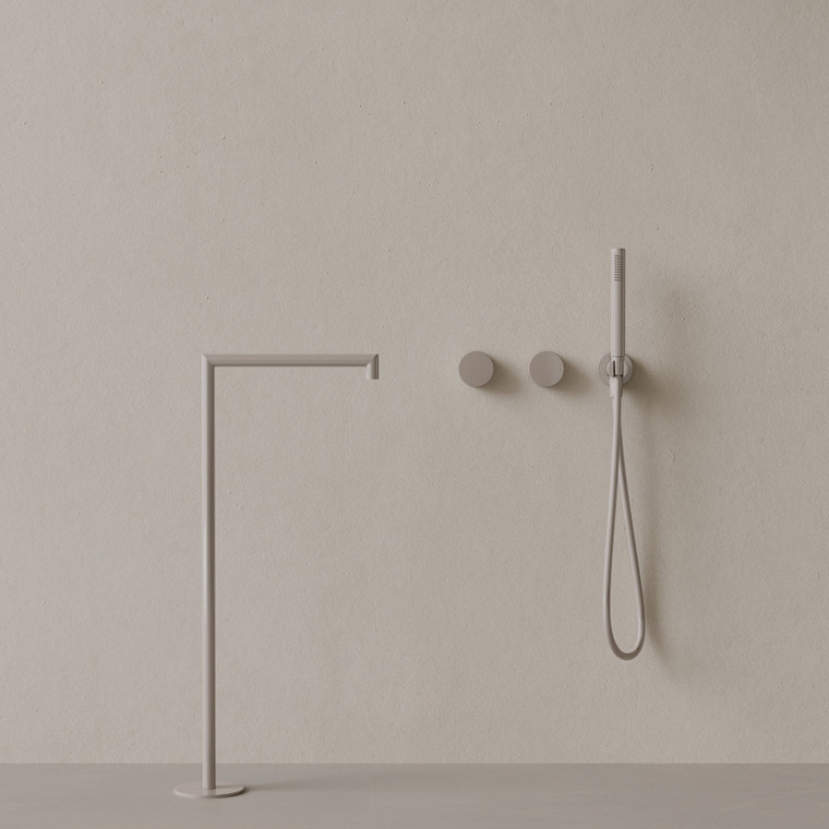 Modern Square Floor-mounted Bathtub Filler