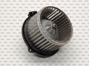 L400 Front heater blower motor - Used part L400 Front heater blower motor - Used part