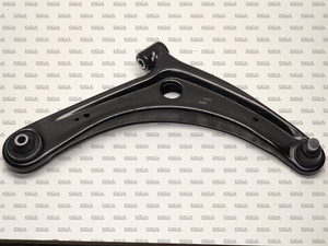 CV5W Delica D5 right front lower control arm assembly - Aftermarket part CV5W Delica D5 right front lower control arm assembly - Aftermarket part