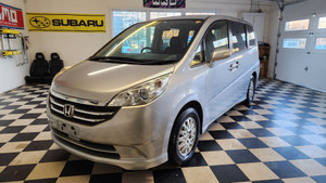 2007 Honda Stepwagon AWD #RG2-4988 2007 Honda Stepwagon AWD #RG2-4988