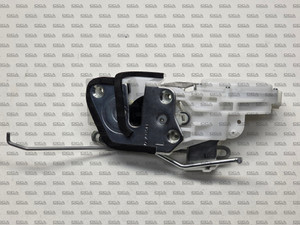 L400 Delica right hand front door latch assembly - Genuine part