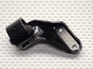 L300 Delica R/H transmission mount (Auto) - Genuine part