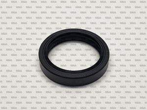 L400 Transfer case rear output shaft seal - Genuine part L400 Transfer case rear output shaft seal - Genuine part