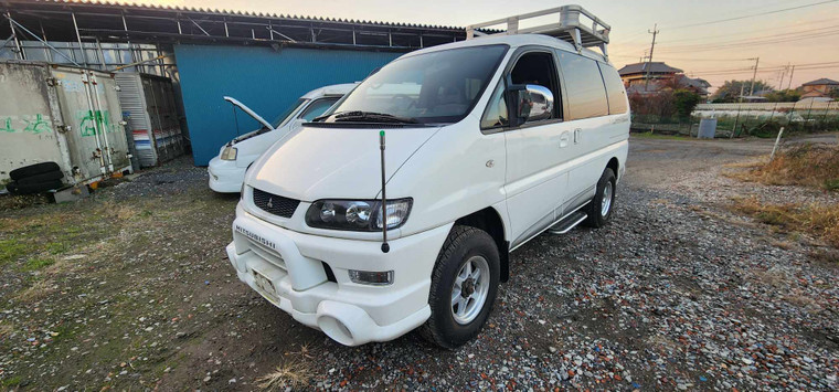 2002 Mitsubishi Delica High Roof roof rack and ladder #PD6W-0785