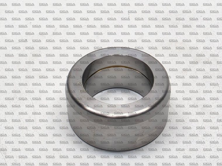 L400 Delica/Pajero rear wheel bearing retainer ring - Genuine part