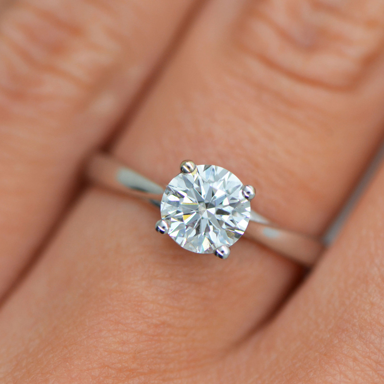 Diamond Solitaire Engagement Ring in 14K 18K Gold or Platinum Select 1.25-Carat size VS1-VS2 E-F Classic 4-Prong - IGI Certified Lab Grown Diamond