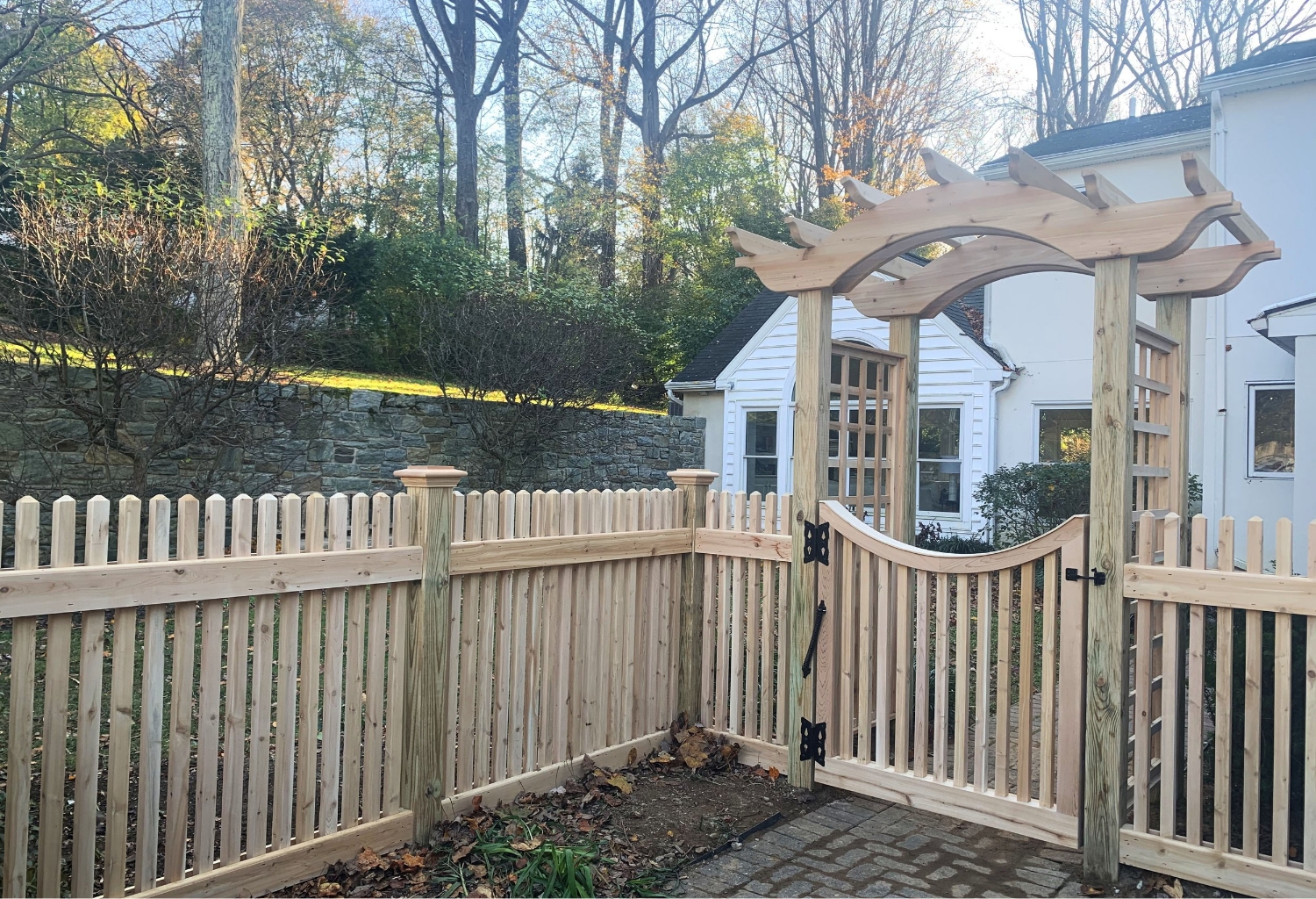 Gates, Arbors, & Pergolas Image