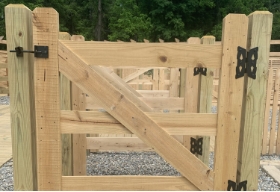 Gates, Arbors, & Pergolas Thumbnail