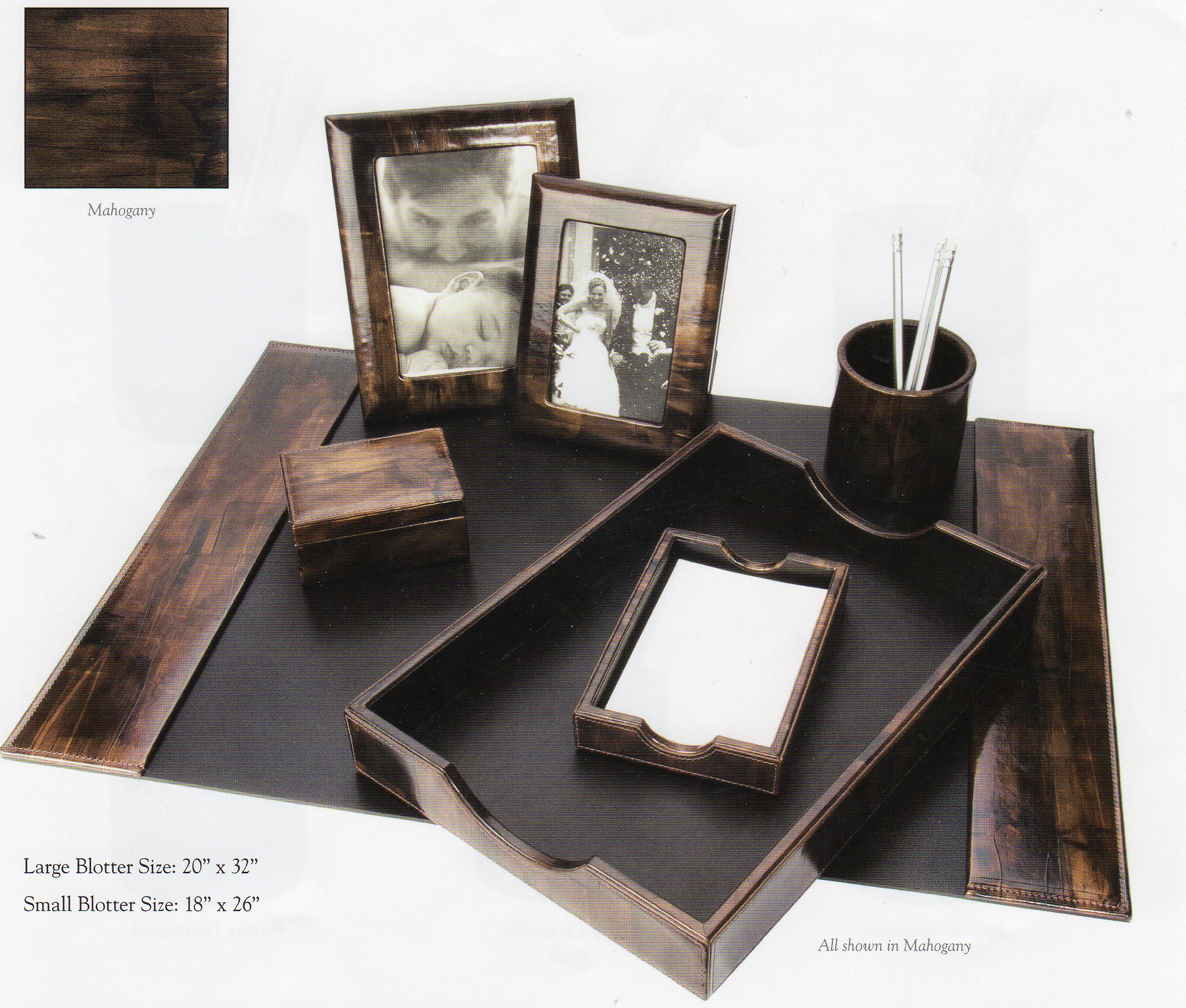 leatherdeskset128.jpg leatherdeskset128.jpg
