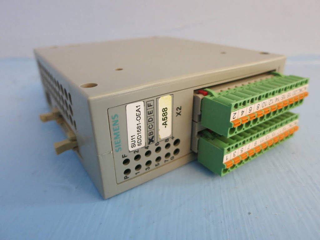 Siemens 6DD1681-0AE1 SU 71 SIMADYN D Interface Module PLC Simatic 6DDI68I-OAEI (PM1486-2)