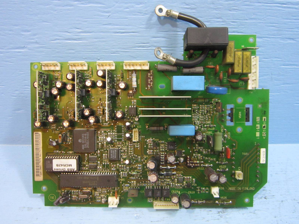 ABB SNAT-7070 Control Board ACH501-025 MCR42B ACH 500 AC VS Drive 25 HP ACH502 (NP1011-1)