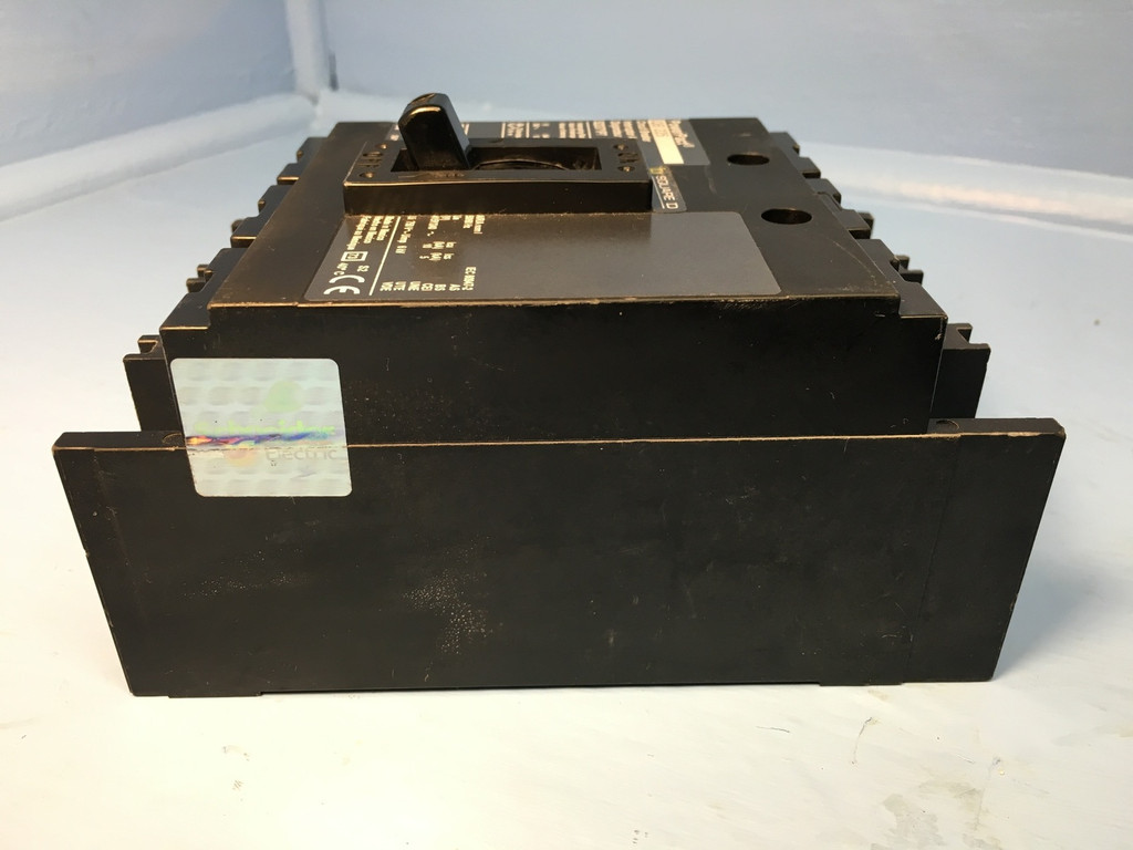 Square D 523371P7 QB 225 Amp PowerPact Circuit Breaker 240V 3P Q2M QB225 225A (EM1241-26)