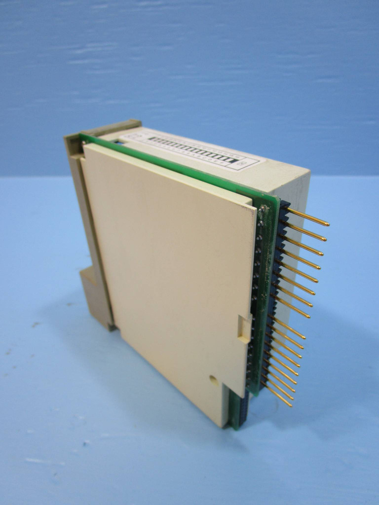Honeywell XF 523A Digital input PLC Module XF523A In XF523 A 24 V DC (NP1114-19)