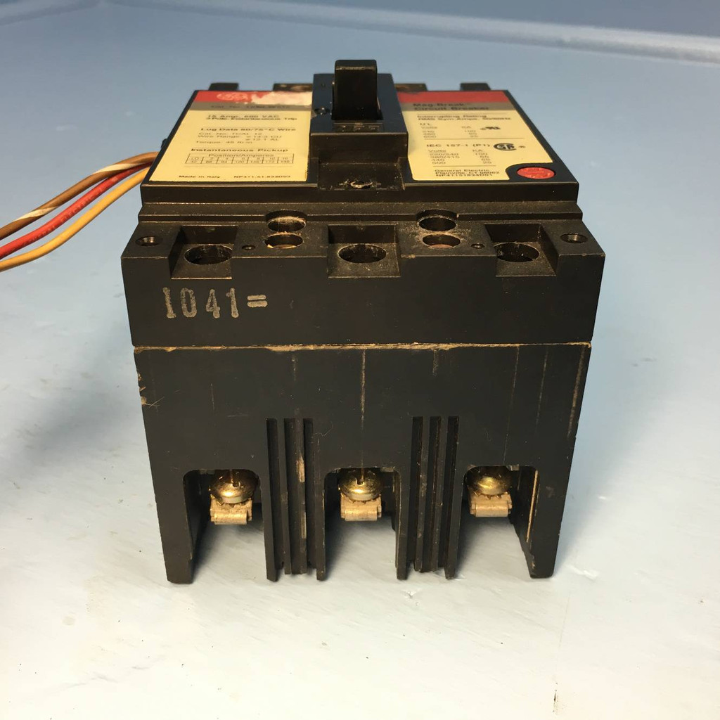 GE TEML36015 15A Mag-Break Circuit Breaker Aux 15 Amp General Electric bad label (EM1360-3)