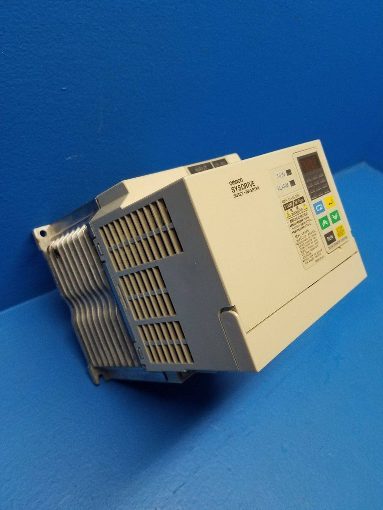 Omron Sysdrive 3G3EV-A4015M-CE Inverter Drive 3 Phase 3.7kVA 4.8 Amp (MM0698-2)