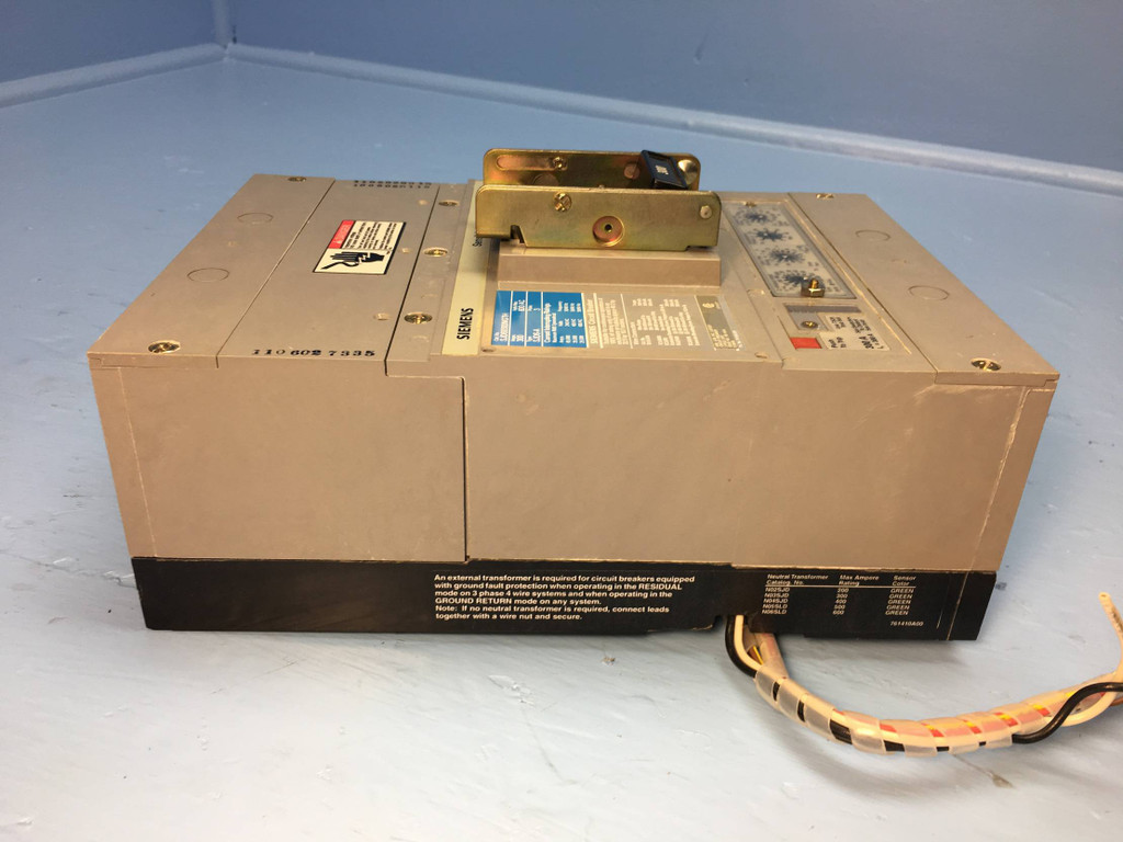 Siemens SJD69300NGTH 300A Circuit Breaker w 300 Amp Trip Aux & Alarm LSIG Ground (MM0820-1)