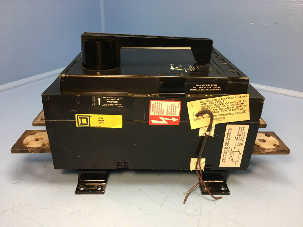 Square D PCF362500DC1680 2500A DC Circuit Breaker w Aux & UVR PCF362500 2500 Amp (EM1874-4)