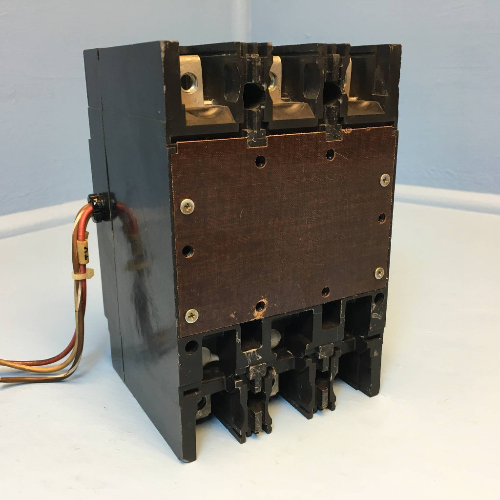 GE TEML36007 7A Mag-Break Circuit Breaker w/ Aux 600V 3P 7 Amp General Electric (EM2505-6)