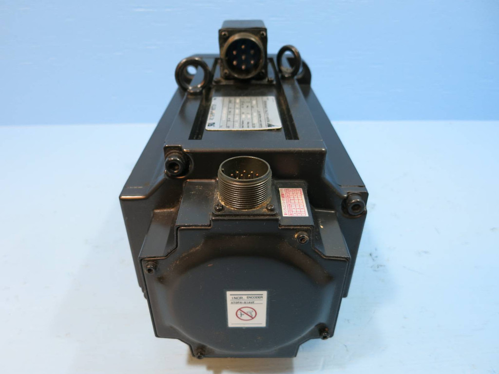 Yaskawa USAGED-20L22KF AC Servo Motor USAGED20L22KF UT0PH-81AVF 1.8 kW 1500 RPM (NP1956-1)